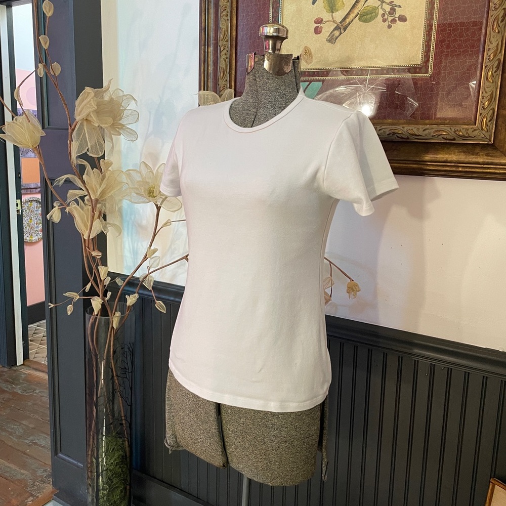 Necessitees Elevated Basic White Crew Neck T Shir… - image 2